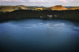 Les mystères du lac Pavin
