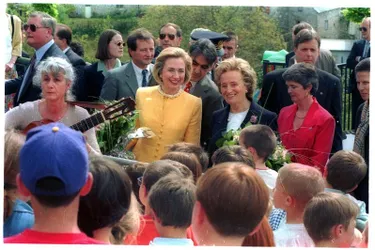 Quand Hillary Clinton s'initiait à la politique avec Bernadette Chirac en Corrèze
