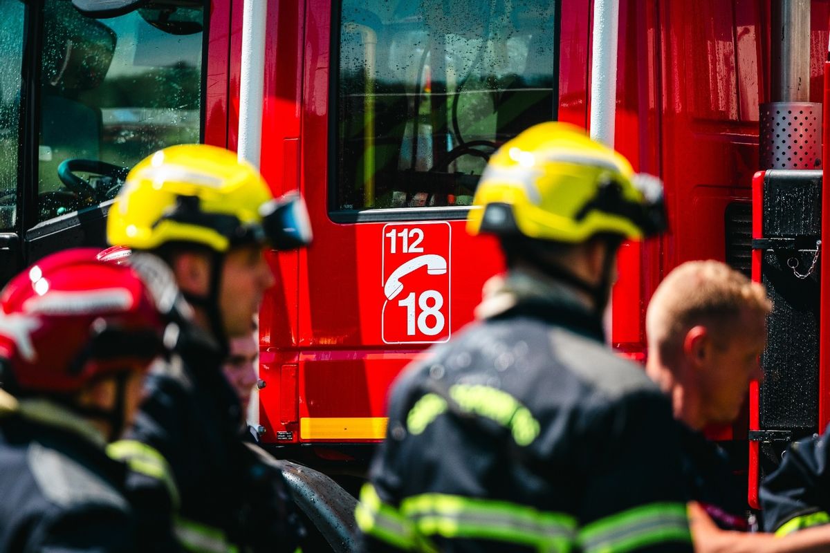 Incendie dans un immeuble près de Lyon : au moins trois morts, la piste criminelle envisagée