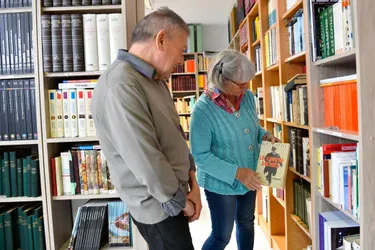 Des retraités de Montluçon ouvrent une bibliothèque associative dans leur propre maison