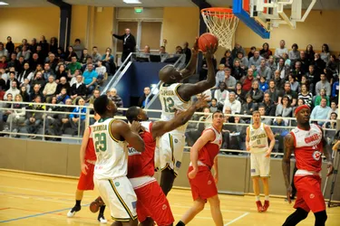 Basket : le Limoges CSP a battu Cholet sans avoir à forcer son talent