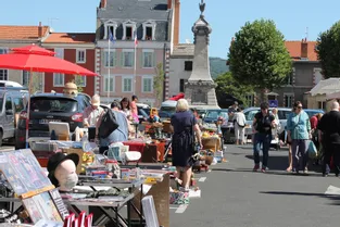 La première brocante de l'été à Issoire a lieu ce mardi 7 juillet, place de La Montagne