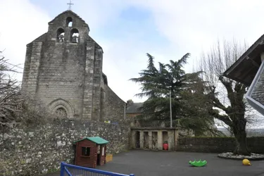 Les communes du canton de St-Pantaléon-de-Larche poursuivent l’accessibilité des bâtiments publics