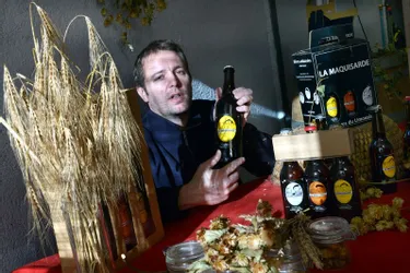 Agriculteur et artisan, Nicolas Brillou produit ses propres céréales bio pour sa bière