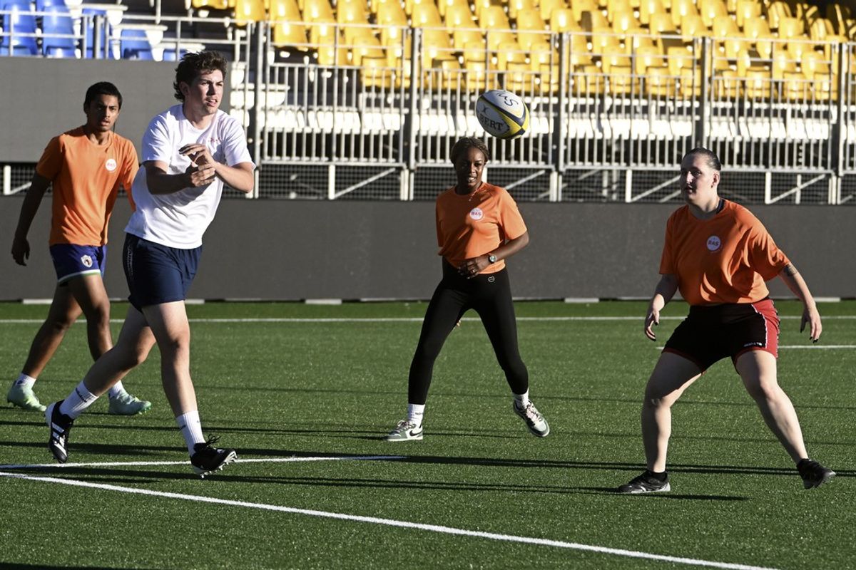 Touch Rugby Hand Signs “On retrouve les sensations du rugby” : le touch rugby ou rugby à 5, un ...
