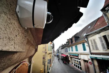 Où se trouvent les 800 caméras de surveillance en Auvergne ? [carte]