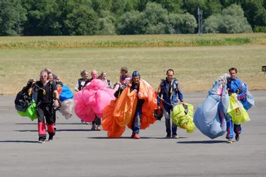 Les championnats de France de parachutisme toutes disciplines démarrent demain