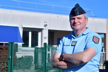 Le nouveau commandant de la compagnie de gendarmerie d'Ussel (Corrèze) mise sur la proximité avec les citoyens et la prévention