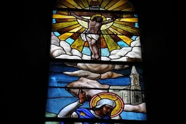 Une seule autre église en France disposerait de vitraux avec les noms des combattants
