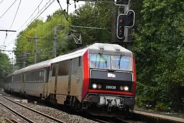 Plus de deux heures de retard pour un train Paris-Clermont tombé en panne et deux Clermont-Paris supprimés