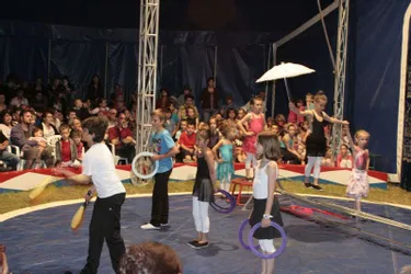 Les écoliers dignes du cirque Gontelle
