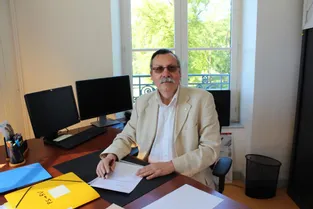 Richard Véga a été élu maire de Mirefleurs (Puy-de-Dôme)