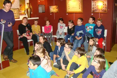 Les enfants découvrent le théâtre à Vichy
