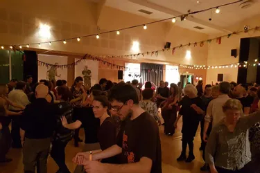La Nuit de la Bourrée en Limousin réunit près de 450 personnes