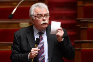 Loi Travail : André Chassaigne (PCF) confirme qu'il votera la motion de censure