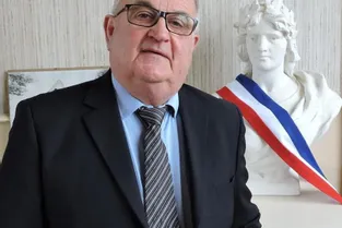 Le maire sortant de Saint-Hilaire-Foissac (Corrèze), Claude Sudour, brigue un nouveau mandat