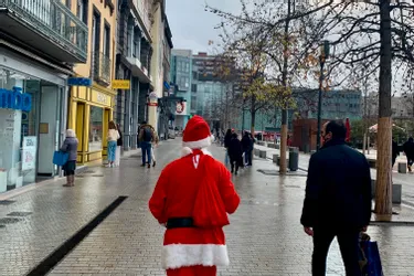 Le Père Noël s'est promené en toute discrétion ou presque à Clermont-Ferrand