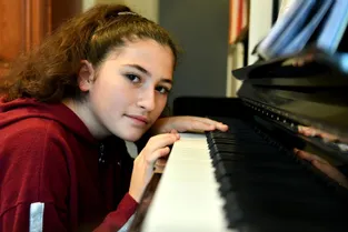 Agée de 10 ans, Gayané Gharagyozyan défendra les couleurs de Brive (Corrèze) au Concours international de piano