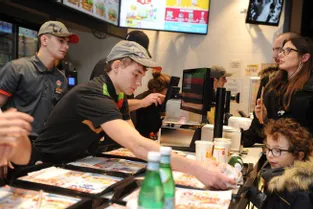 Un Burger King s'implante à Aurillac le 12 août, soixante-dix postes à pourvoir