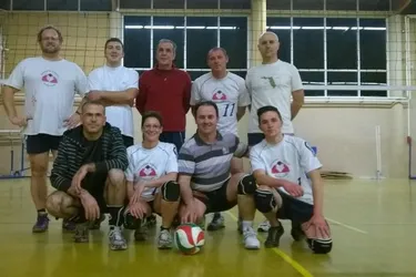 Les volleyeurs face au « team kosovar »