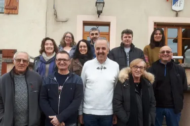 Municipales : Jean-Louis Besson présente la liste « Ensemble pour Gignat » (Puy-de-Dôme)