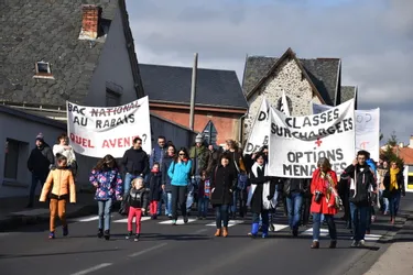 Le collectif des enseignants de Saint-Flour mobilisé samedi dans les rues de la ville