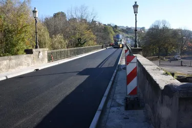 Totalement fermé à la circulation hier le pont de Beaulieu-Altillac est réouvert