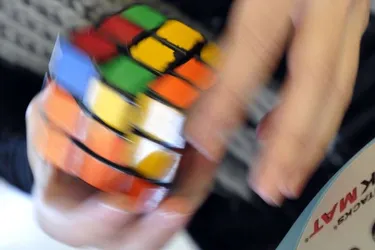 La médiathèque intercommunale à Ussel organise un tournoi de Rubik’s Cube, samedi 6 avril