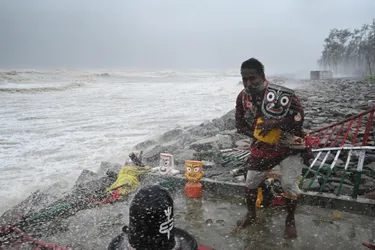 Inde : le cyclone Yaas frappe, au moins deux morts et des centaines de milliers de personnes évacuées