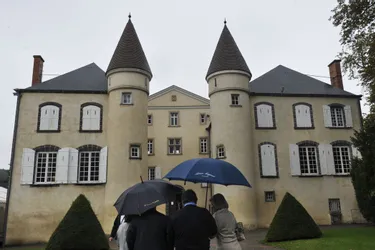 Le château de la famille Giscard d'Estaing vendu à Chanonat (Puy-de-Dôme)