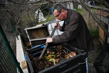 Plus de 3.200 composteurs gratuits distribués à compter du 1er mars dans le secteur de Montluçon (Allier)