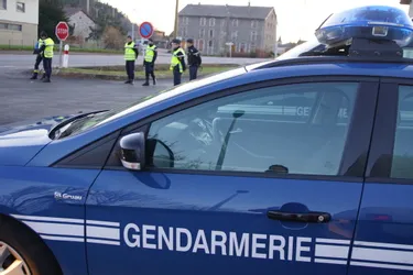 Deux hommes insultent puis menacent les gendarmes