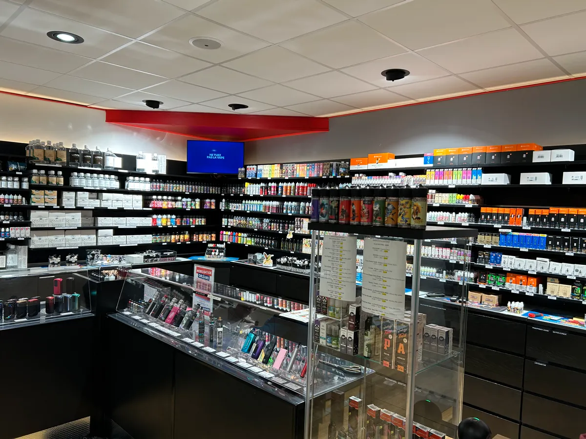 C'est taxer ceux qui ont fait le choix d'arrter le tabac" : l'inquitude  des professionnels de la vape face  la future taxe - L'cho Rpublicain