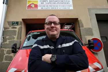 Rencontre avec Mark Cox, le plus britannique des pompiers volontaires du Puy-de-Dôme
