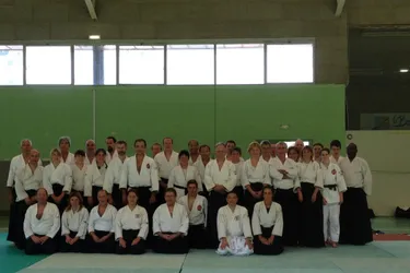 50 stagiaires en aïkido pour le week-end