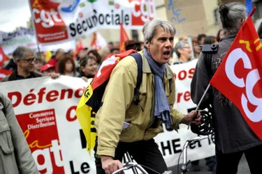 Défilé contre l’austérité et pour défendre la protection sociale, les salaires, les retraites…
