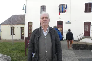 Le maire Gilles Trapenard brigue un nouveau mandat à Lalizolle (Allier)