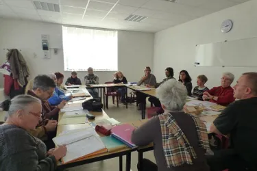 L’association RESF03 s’est réunie pour évoquer le cas d’une trentaine de familles dans l’Allier