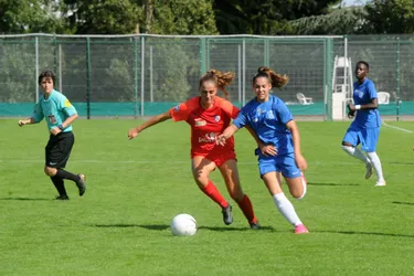 D2 féminine : le FF Yzeure chute à domicile face à Grenoble