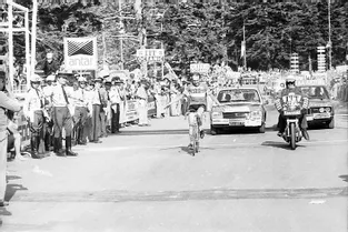 Une ferveur populaire a accompagné la première arrivée d’étape au Lioran en 1975
