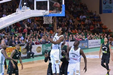 Basket - Pro A : Le Limoges CSP retrouve le chemin de la victoire (84-77) [relire le direct]
