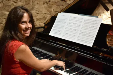 Sandrine Le Grand, pianiste, donnera un concert avec son trio à la Grange de Fressanges, ce soir