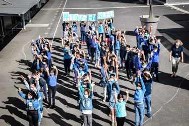 Les élèves de Franc-Rosier, à Clermont-Ferrand (Puy-de-Dôme), sensibilisés à l'autisme