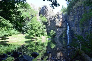 Une balade à la cascade du Sailhant (Cantal), un « petit paradis »