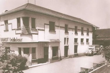 La distillerie Vanot (1864-1975) fut l’un des plus beaux fleurons de l’économie locale